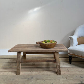 Rustic antique coffee table Lucia