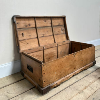 Vintage blanket box Luciana