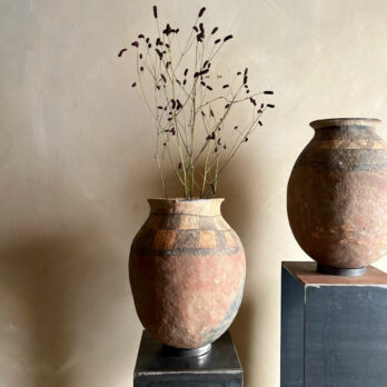 Large antqiue African urn | Omari