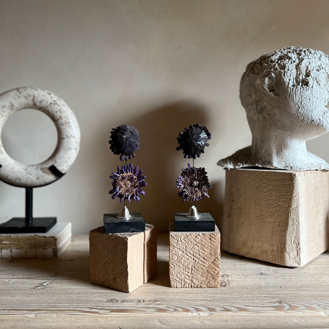 Small cube display plinth 10cm