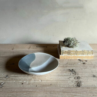 Porcelain oval bowl | Ebb