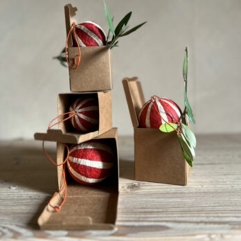 Paper Bauble Red Stripe 8cm