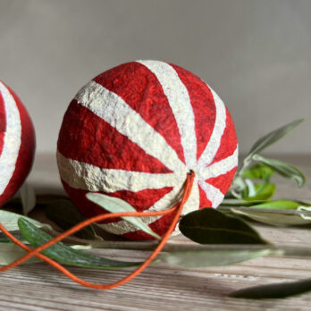 Paper Bauble Red Stripe 8cm