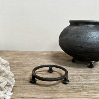 Chai pot on stand Saachi