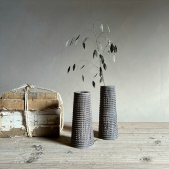 Carved wooden vase glass liiner