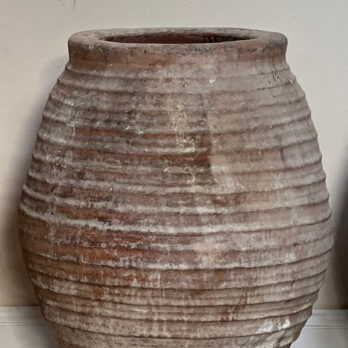 Large Antique spanish ribbed urn | Valeria