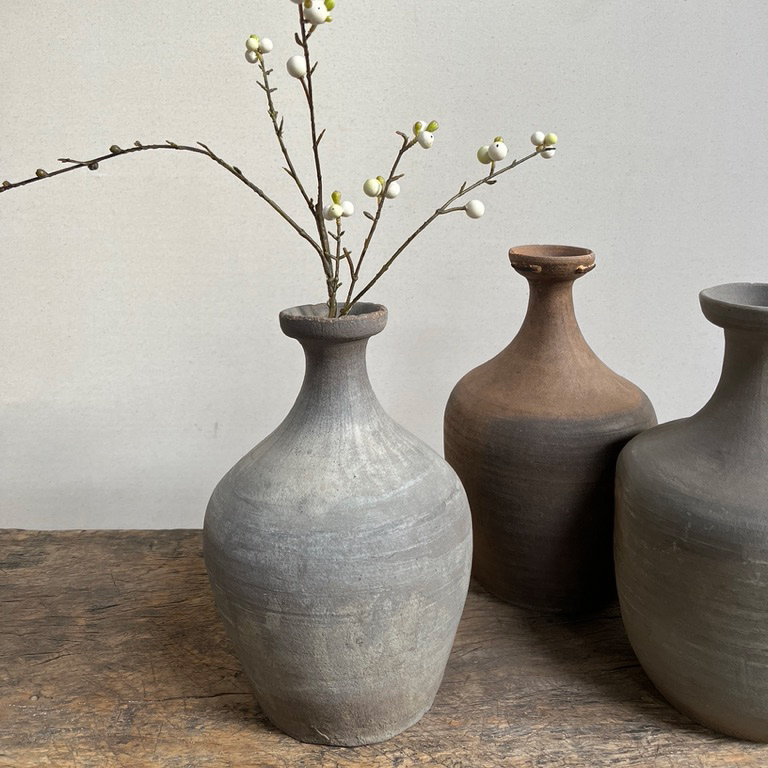 Antique rice wine urn | Medium A