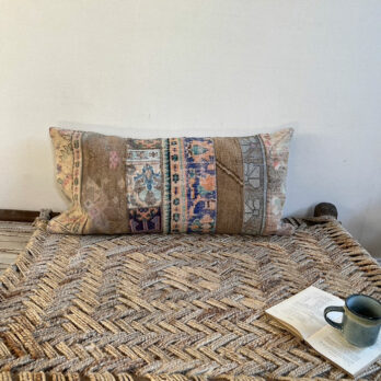 Antique carpet floor cushion | ConradAntique carpet floor cushion | Conrad