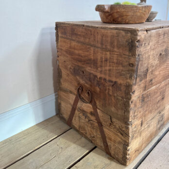 Antique rustic merchants trunk | Cressida