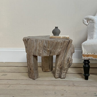 Medium tree trunk side table | Everett
