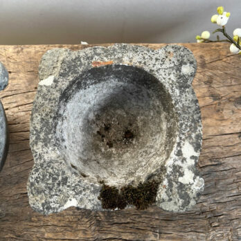 Antique sandstone mortar | Garbiel