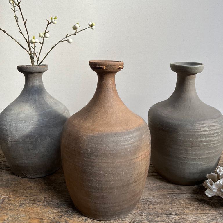 Antique rice wine urn | Medium B