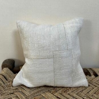 Patchwork vintage cushion natural | Lourdes