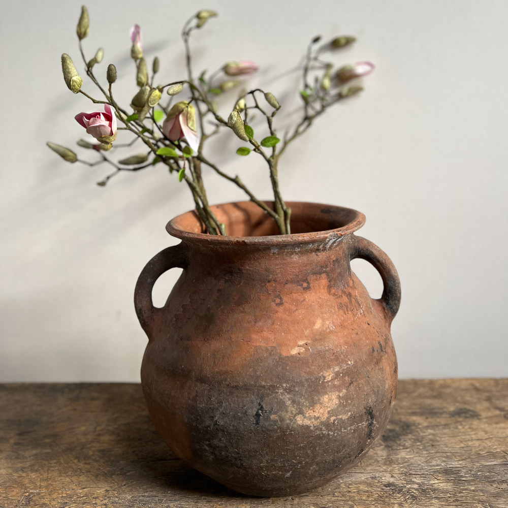 Large Syrian antique urn | Maara