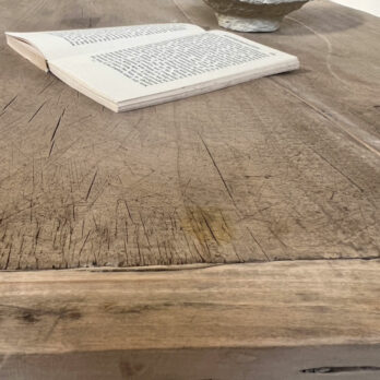 Antique rustic coffee table | Silvestra