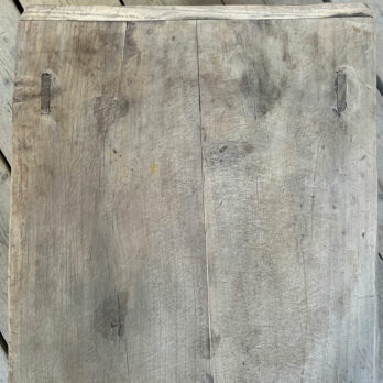 Antique rustic coffee table | Silvestra