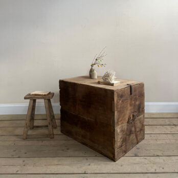 Antique blanket box | Sybil