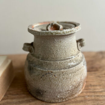 Vintage Japanese pottery ginger pot C
