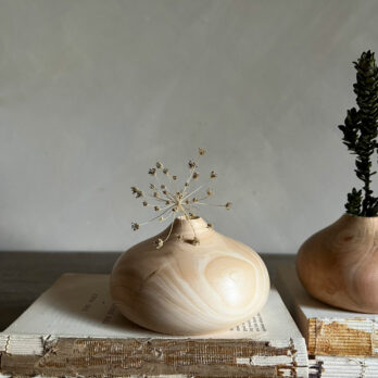 Wooden handturned pot | Mia