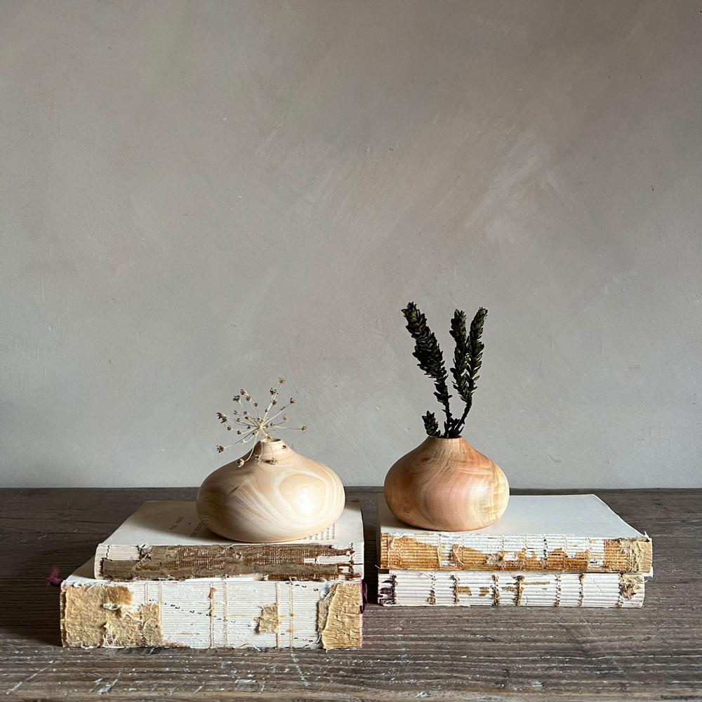 Wooden handturned pot | Mia