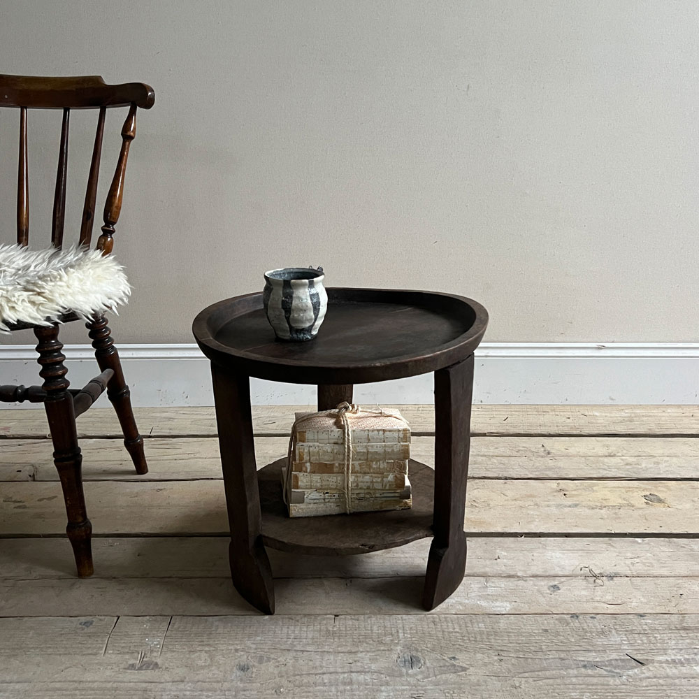 Small antique side table Zuri