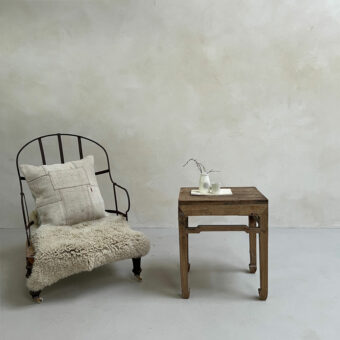 Antique Side Table Violetta