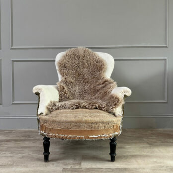 Natural sheepskin throw rug
