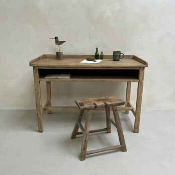Rustic reclaimed wood desk | Bartholamew